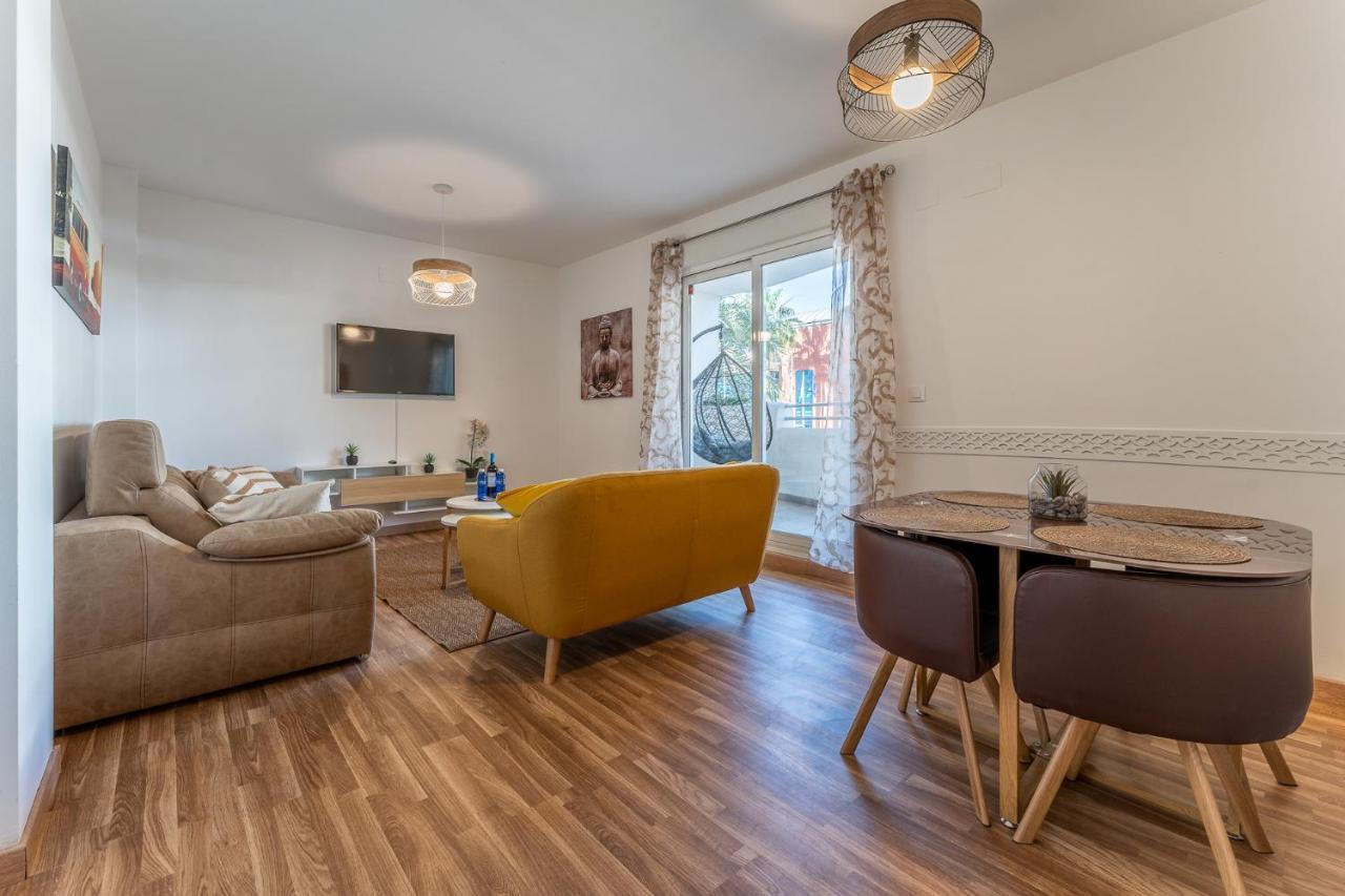 Spacious 2bed Family In Puerto Marina Appartement